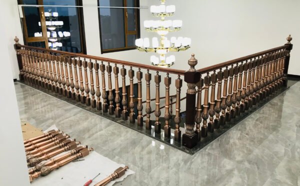 Luxurious Copper Railings - 图片 3