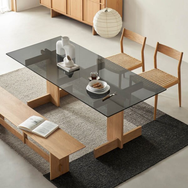 Versatile Dining Table: Adaptable Centerpiece for Any Space - 图片 2